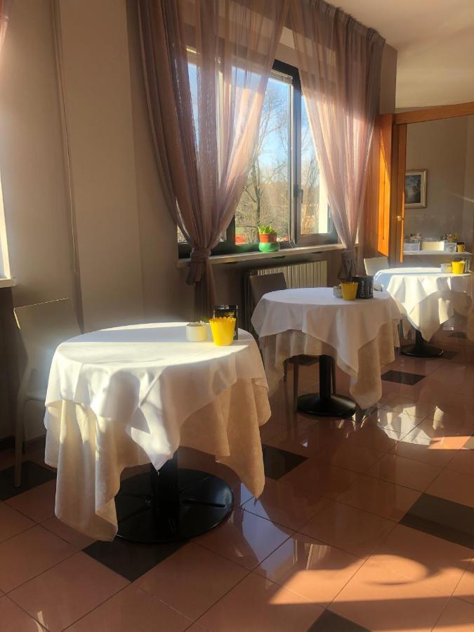 Albergo Casa Dell'Ospite Μπρέσια Εξωτερικό φωτογραφία
