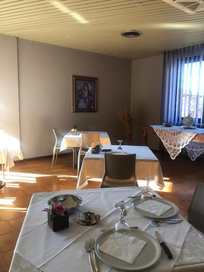 Albergo Casa Dell'Ospite Μπρέσια Εξωτερικό φωτογραφία
