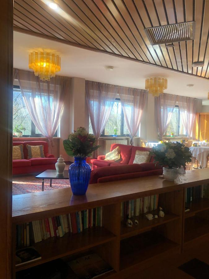 Albergo Casa Dell'Ospite Μπρέσια Εξωτερικό φωτογραφία